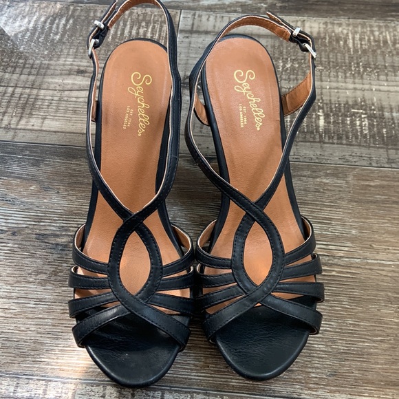 Seychelles Wedge Heels - Picture 2 of 6